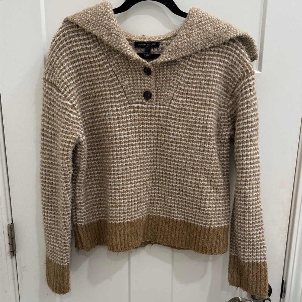 Banana Republic Tan and Cream Cowl Neck Sweater